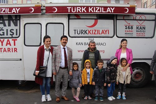 Sayın Kaymakamımız Abdulselam ÖZTÜRK'den Kızılay'ın Kan Bağışı Kampanyasına Destek 
